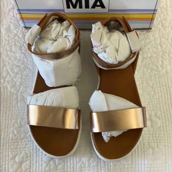 MIA Ellen Flatform Sandal (Little Kid & Big Kid) - Picture 3 of 12